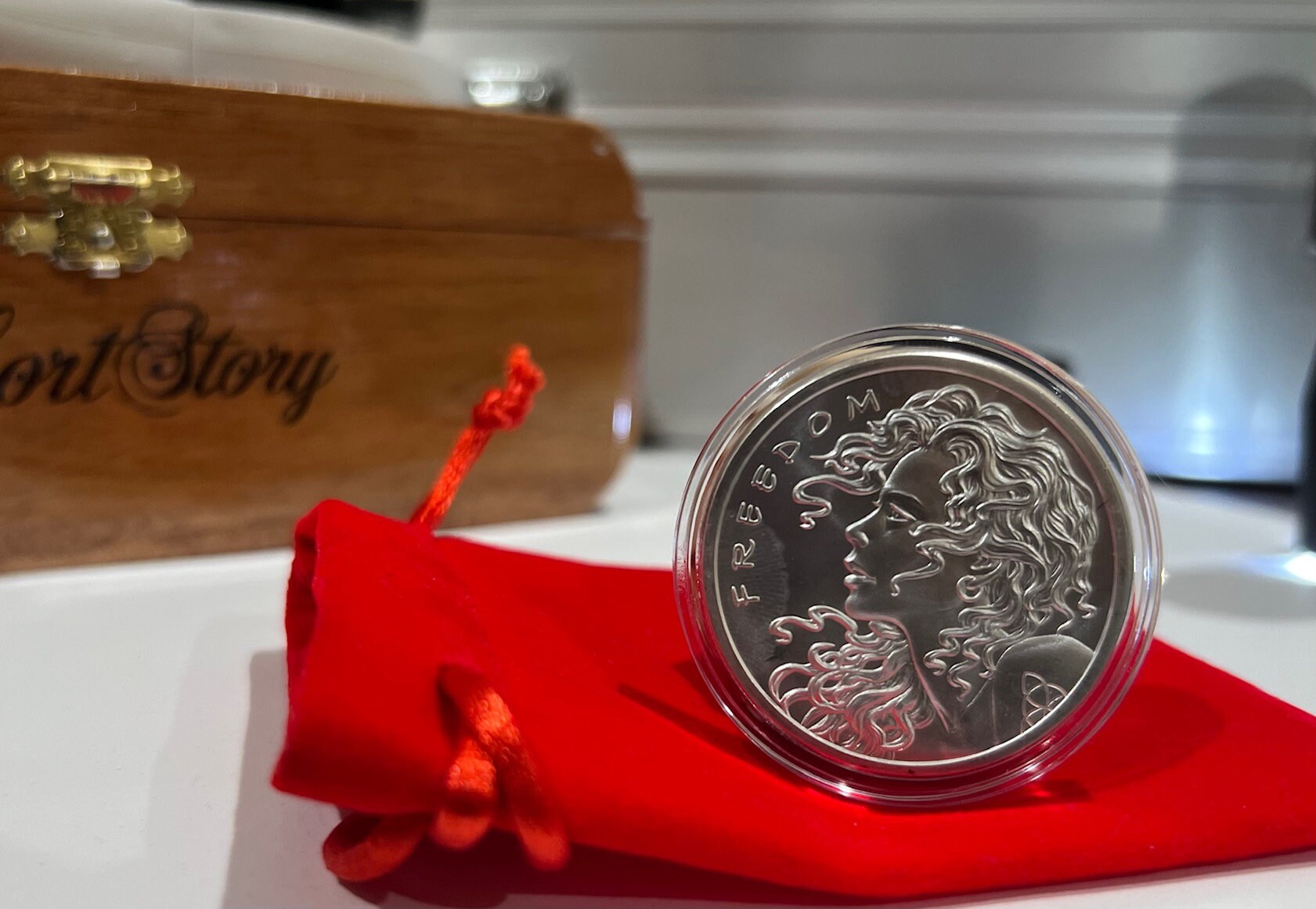 銀貨 旧貨幣 FREEDOM GIRL 1oz 4枚セット 1 oz Freedom Girl BU Silver Round
