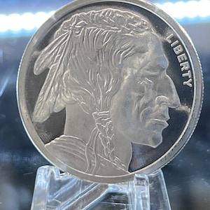 1 Troy oz .999 pure fine silver Buffalo Authentic Silver Round