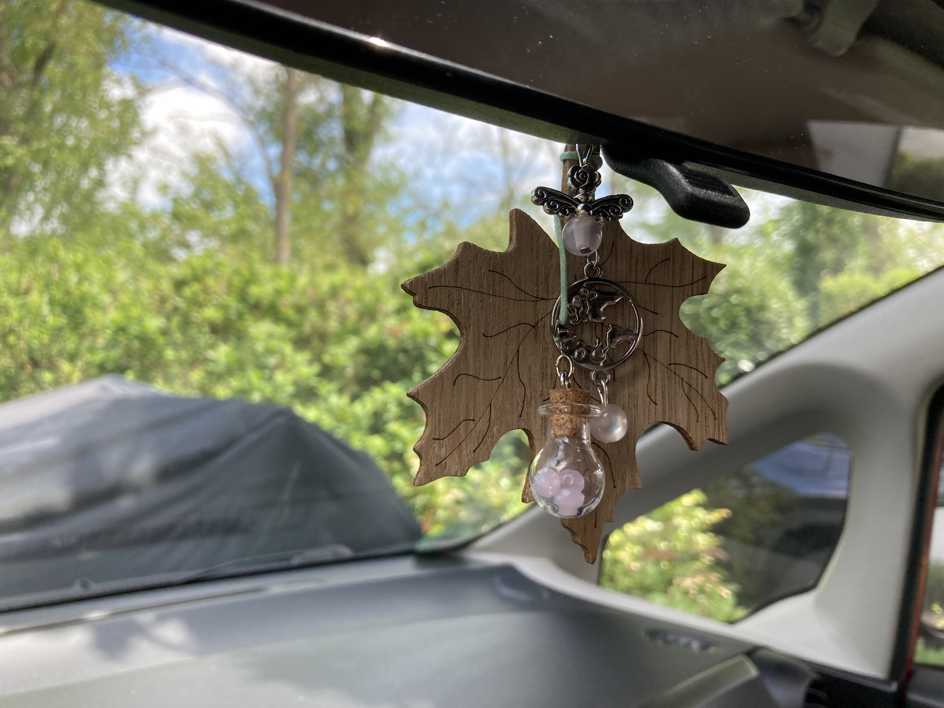 Kaufen Sie Kleiner Buchstabe Auto Lufterfrischer  Personalisiertes  Autozubehör zu Großhandelspreisen