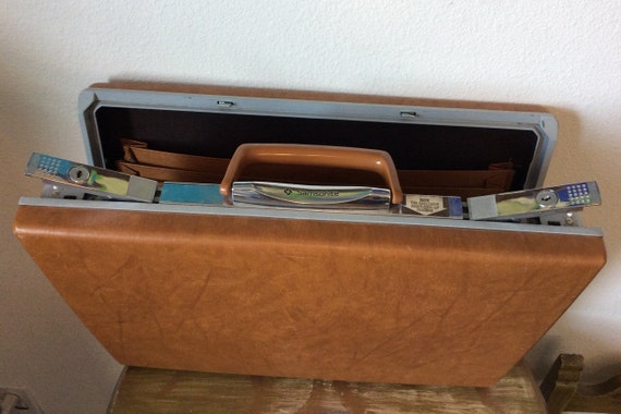 Vintage Briefcase by Samsonite - image 7