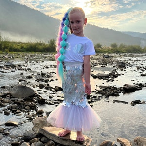 Bezauberndes Meerjungfrauen Schwanz Kostüm für Mädchen mit Muschel Print T-Shirt, perfekt für Fantasy Cosplay, Geburtstage, Kleinkind Fishtail Rock