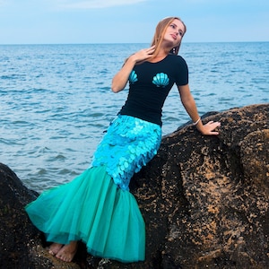 Sequin-Adorned Mermaid Tail Skirt & Black Shell Tee: Turquoise Mermaid Costume for Adults, Tulle Tail Skirt and Tee with Shell Detail