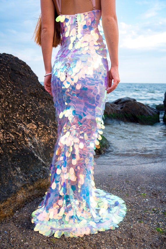 Mermaid Tail Dress for Adults Sparkling Under the Sea Elegance for Girls  and Women Perfect for Halloween, Cosplay and Themed Parties 