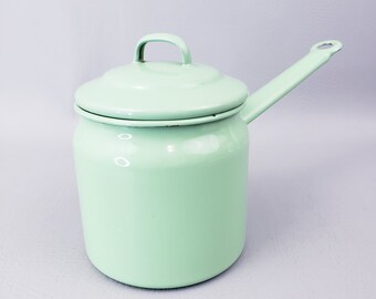 Small Vintage Green Enamel Saucepan with Lid, Enamelware Pot, Green Porcelain Enamel Sauce Pan Pot, Green Enamelware, Vintage Enamel Ware