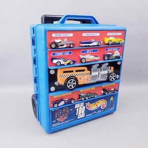 Vintage 2000 Hot Wheels 100- Die Cast Car Rolling Storage Case w/ Retractable Handle | Mattel Hotwheels Tara Toy Case for Diecast Cars