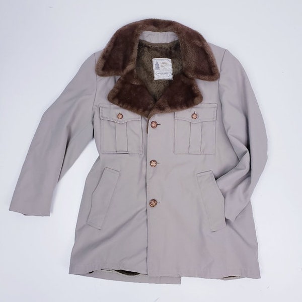 Veste pardessus avec col en fourrure London Fog vintage des années 1970 Taille 38 Cour. Manteau à col en fausse fourrure, Veste marron clair doublée de fausse fourrure, Vêtements d'extérieur automne