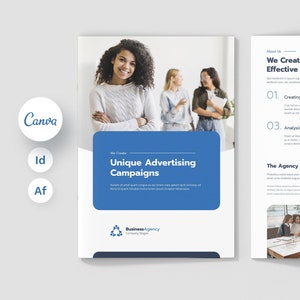Può includere: Un opuscolo con uno schema di colori blu e bianco. La copertina anteriore presenta una foto di tre persone che sorridono e il testo "We Create Unique Advertising Campaigns". La copertina posteriore presenta una foto di un gruppo di persone che lavorano a un tavolo e il testo "We Create Effective Ads".