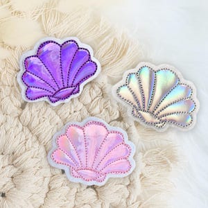 Muschel Aufnäher | Meeresfrüchte Patch | Applikation | irisierende schimmernd Kunstleder Muscheln | Rosa Weiß Regenbogen Mint Violett Lila