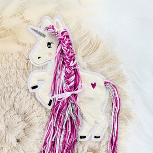 Applikation Einhorn mit Mähne  Pink Beere | Einhörner mit Wollmähne | Pony | Bügelbild | Patch | Aufnäher