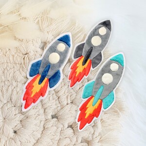 Applikation Rakete | Weltall | Raumschiff |  | Bügelbild | Patch | Aufnäher | Deko Schultüte | grau | blau | türkis