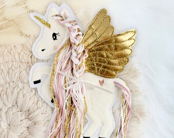 Pegasus applique | Woolly mane white pink gold | Pony | Unicorn/horse with wings | Iron-on image | Patch | Sew-on