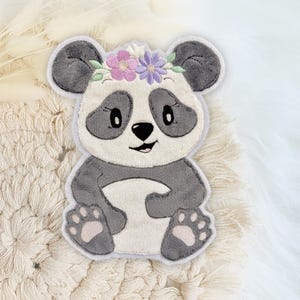 Applikation Panda mit Blumen | Boho | Bügelbild | Patch | Aufnäher | Tiere | 3D Effekt | zum Aufbügeln, Aufnähen, Aufkleben