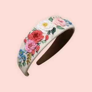 Headband with hand-embroidered 3D flowers, hair jewelry, hair accessories, gift for girls, gift for women, outfits for Oktoberfest