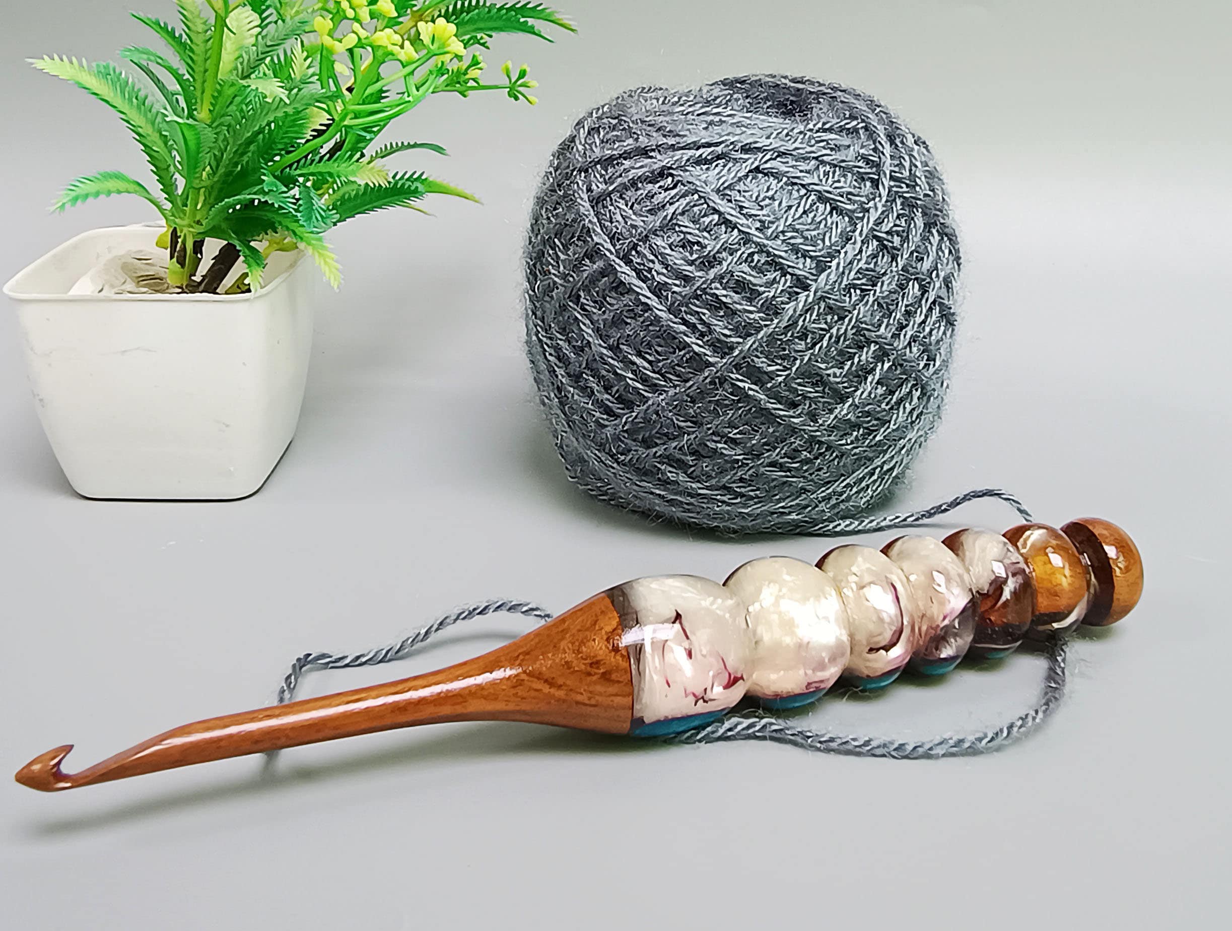 Resin Mix Crochet Hooks Wooden Crochet Hooks for Crocheting Knitting Ergonomic Comfortable