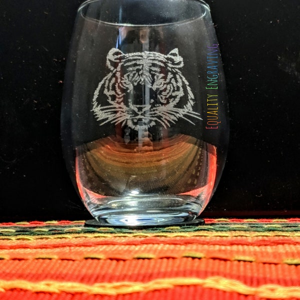 Tiger Head Etched Stemless Wine Pint or Rocks Glass. Great gift for fans of Princeton, LSU, Auburn, Missouri, Detroit, Memphis, Clemson