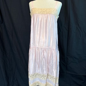 Antique 1920s Silky Satin & Lace Slip Dress – Vintage Nightdress – Elegant Lingerie