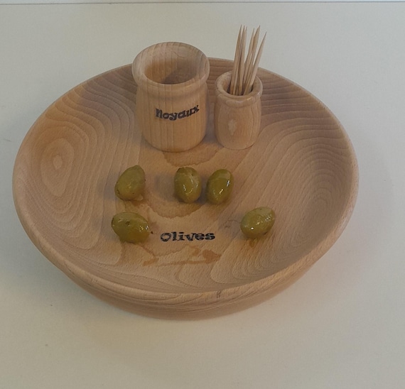 Dish for olives