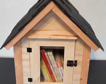 Book House Neighborhood Library Yard Pantry 21x15x13