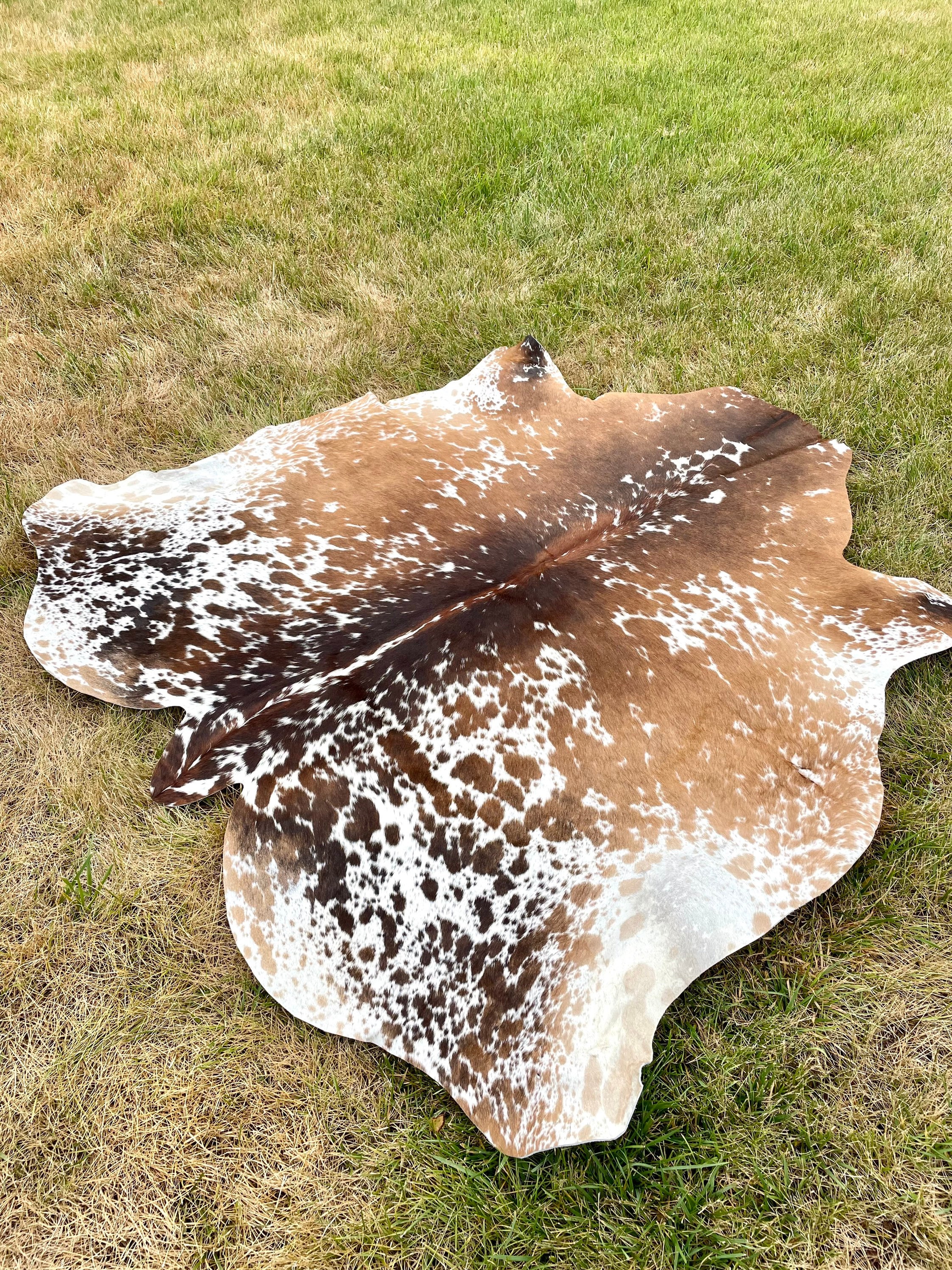 Genuine Tricolor Cowhide Rug, Speckled Brazilian Cow Hide Rug