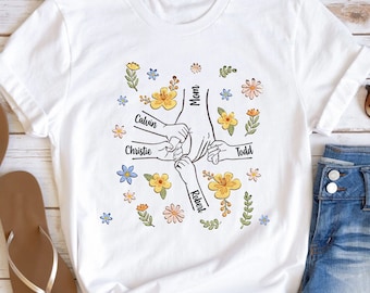 You Held Our Hands For Fleeting Moment, Custom Hand Kids Name - Personalized T-shirt, Mother's Day Gift For Mom, Gift For Grandma/Nana