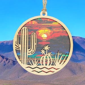 Arquivo SVG redondo de cacto Suncatcher para laser, arquivo de corte de cena de deserto, pingente de carro, ornamento pendurado, arte do muro ocidental, padrão de cactos