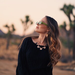Vintage sunglasses with UV eye protection image 9