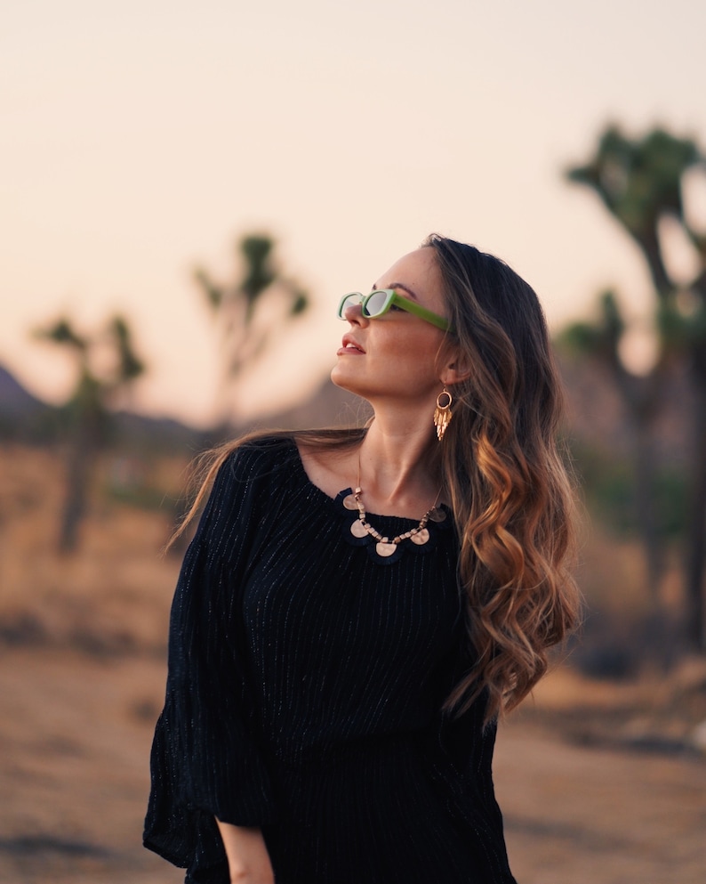 Vintage sunglasses with UV eye protection image 9