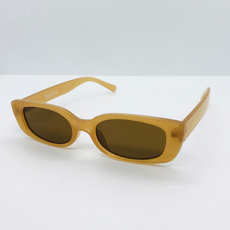 Vintage sunglasses with UV eye protection Caramel