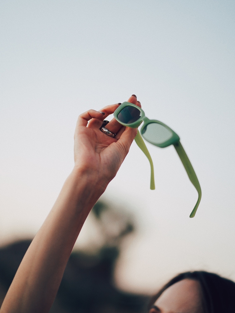 Vintage sunglasses with UV eye protection image 10