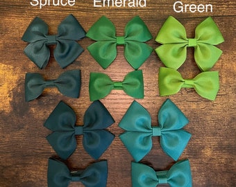 Green 3.5 in double hair bow green 3 in single hair bow