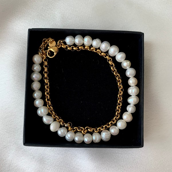 CARA Bracelet | Doppeltes Perlenarmband aus Süßwasserperlen, Armband aus Edelstahl mit echten Perlen | estetic essentials