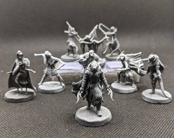 Serpientes pícaros, asesinos y arqueros / Mini Monster Mayhem