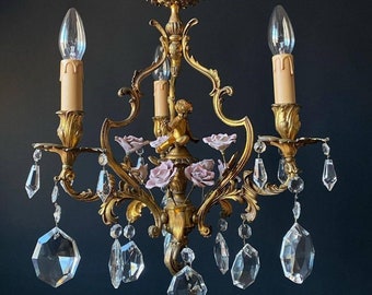 FREE SHIPPING Magnificent Italian chandelier with central putto, handmade ceramic roses and pendants