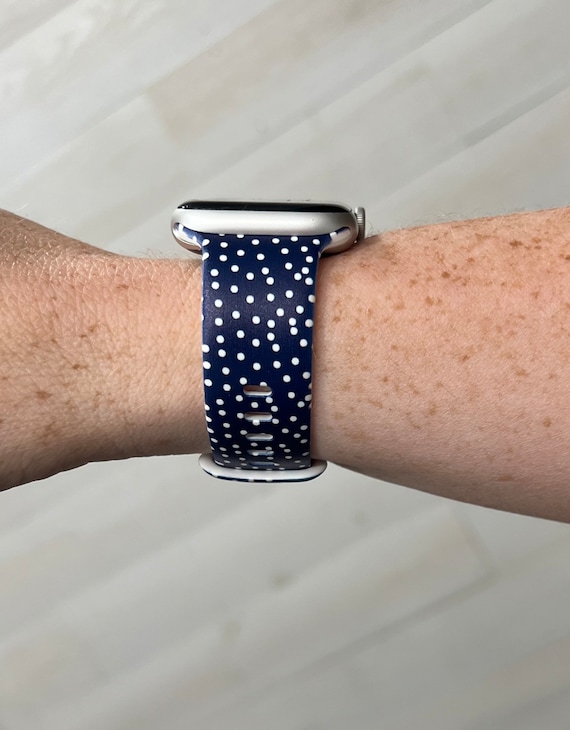 Apple indigo sport loop deals