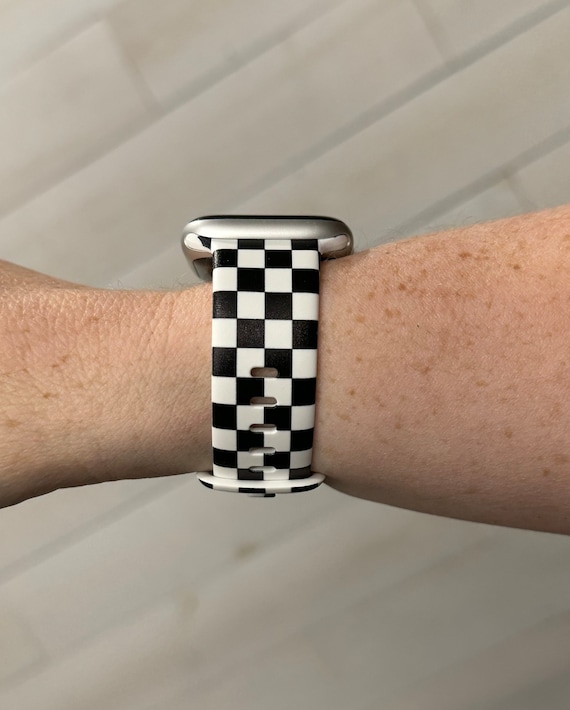 Apple Watch with Black and White Checkered Band BLACK AND WHITE CHECKERBOARD WATCH BAND FOR APPLE WATCH  main image 3