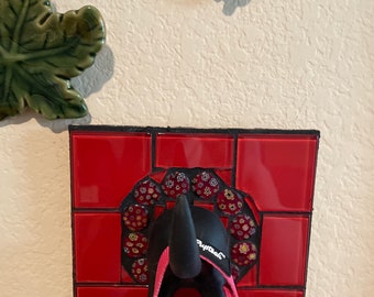 Fancy, fun, and functional dog tail hanger for your pet leash, keys, hat or scarf helps keep you organized.