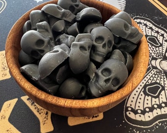 Hestia's Flame - Amber & Plum Scented Skull Wax Melts