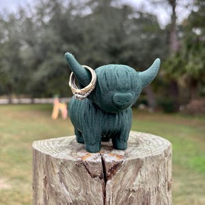 Highland cow ring holder, Jewelry organizer, Highland cow, Ring holder, Farmhouse decor
