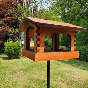 Bird Feeder, Amish handmade from pine wood,  best bird feeders, bird feeders for cardinals, best bird feeders for blue jays and small birds.