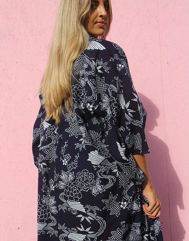 Long Kimono in Navy Blue image 3