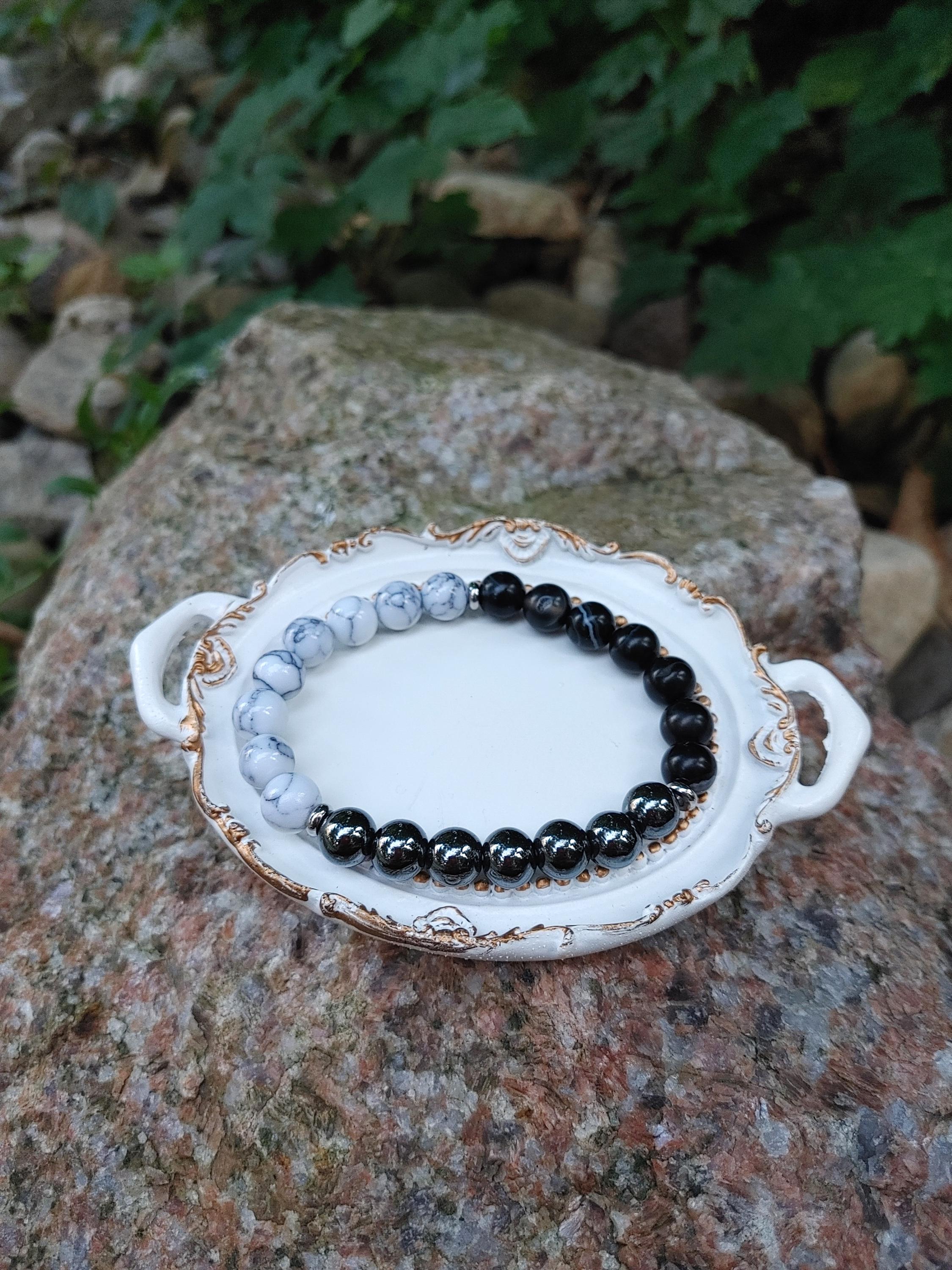 SKYBeads Bracciale Elasticizzato Con Perline Howlite Bianca 8mm E Croce In Agata Nera, Regalo Unisex - 4