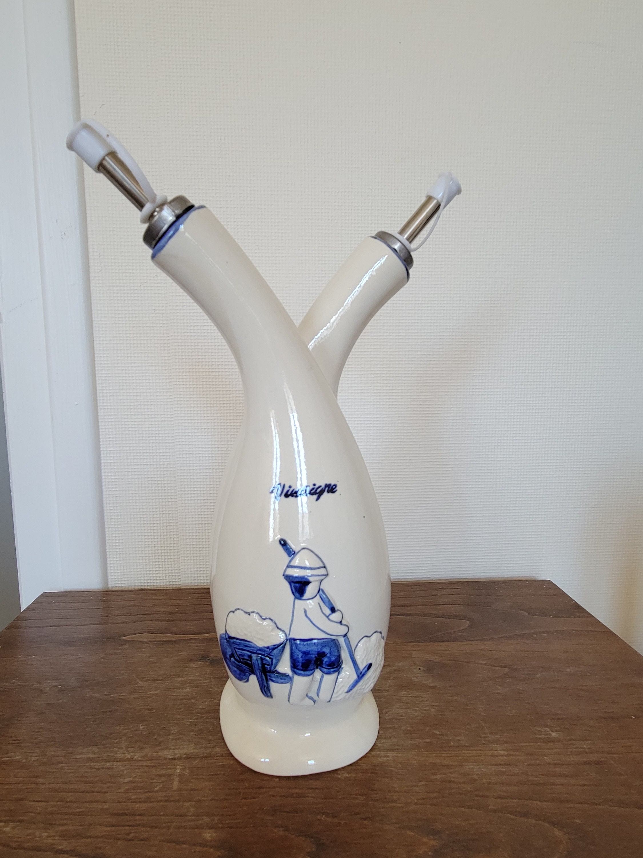 Bouteilles Entrelacées de Vinaigre et d'huile d'olive