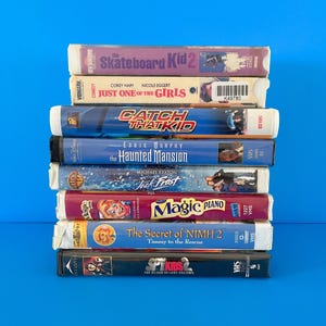 VHS movies vintage tapes VCR video tapes pick 1 vis movie tape for VHS player