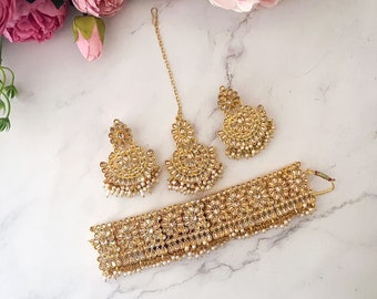 Kundan Gold Plated Floral Choker Pearls Necklace Earrings and Maang Tikka Jewellery Set Kundan Set Indian Jewellery Set