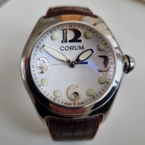 corum bubble boutique