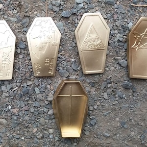 Halloween Resin Coffin with Lid: Decorative Keepsake