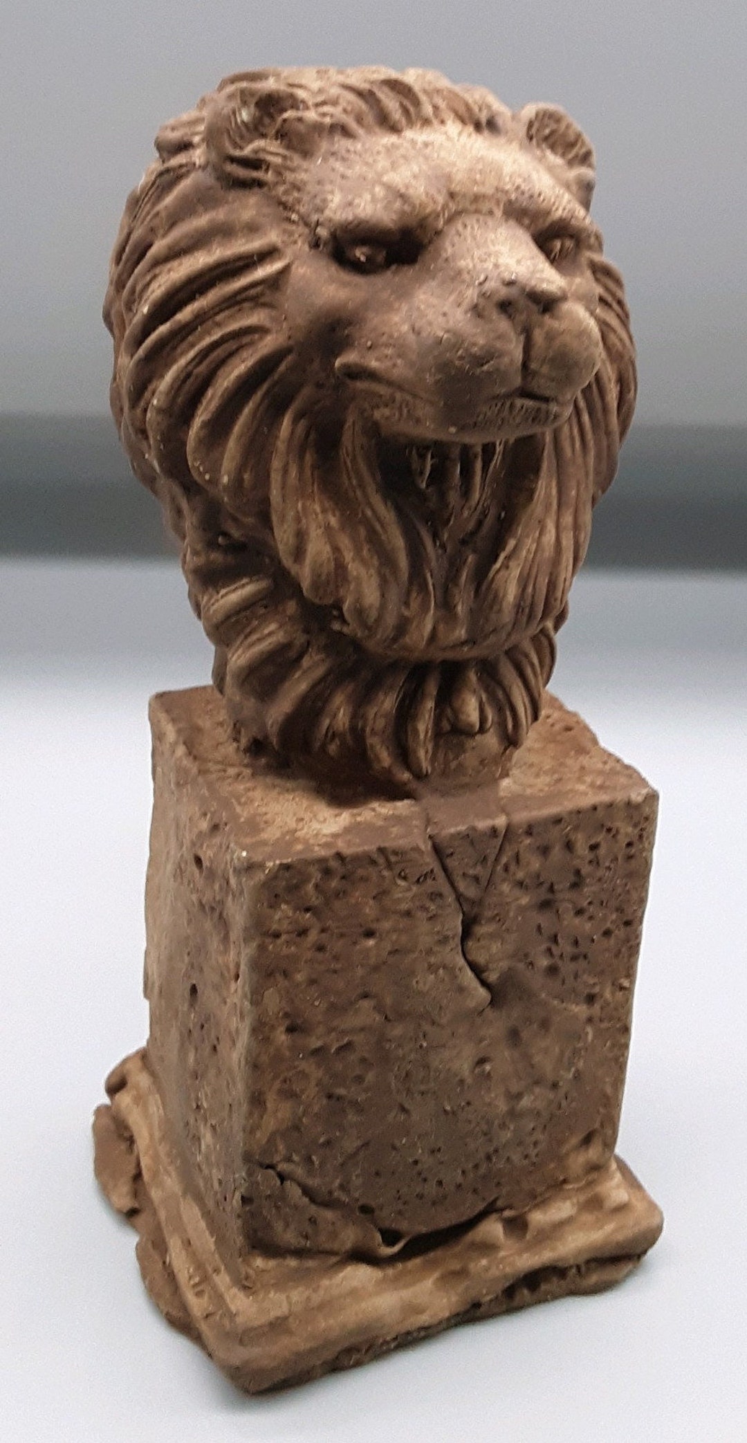 Lion Head on Pillar Small Statue, Lion Head, Lion Statue, Concrete