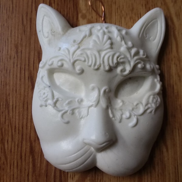 Cat Mask Resin Wall Hanging, Feline Face, Resin Statue, Indoor decor, Paintable statue