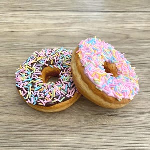 Lots of Sprinkles Pink & Chocolate Donut Set