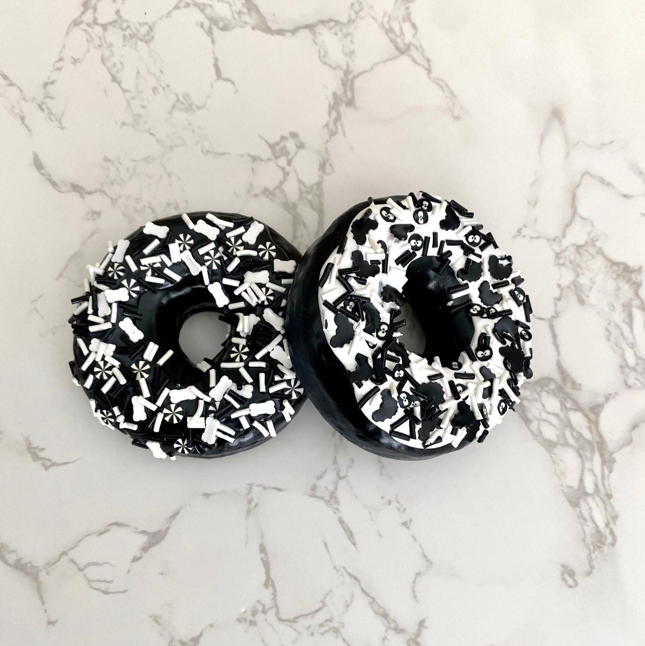Bats & Bones Black Halloween Donut Set